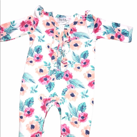 Nicole Miller size 0-3 months floral pajama onesie - Picture 1 of 4